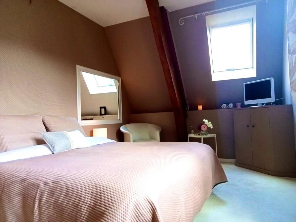 Le Vieux Pressoir Bed & Breakfast Pont-Évêque Екстериор снимка