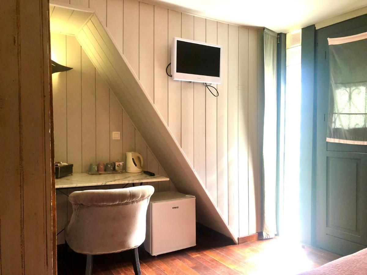 Le Vieux Pressoir Bed & Breakfast Pont-Évêque Екстериор снимка