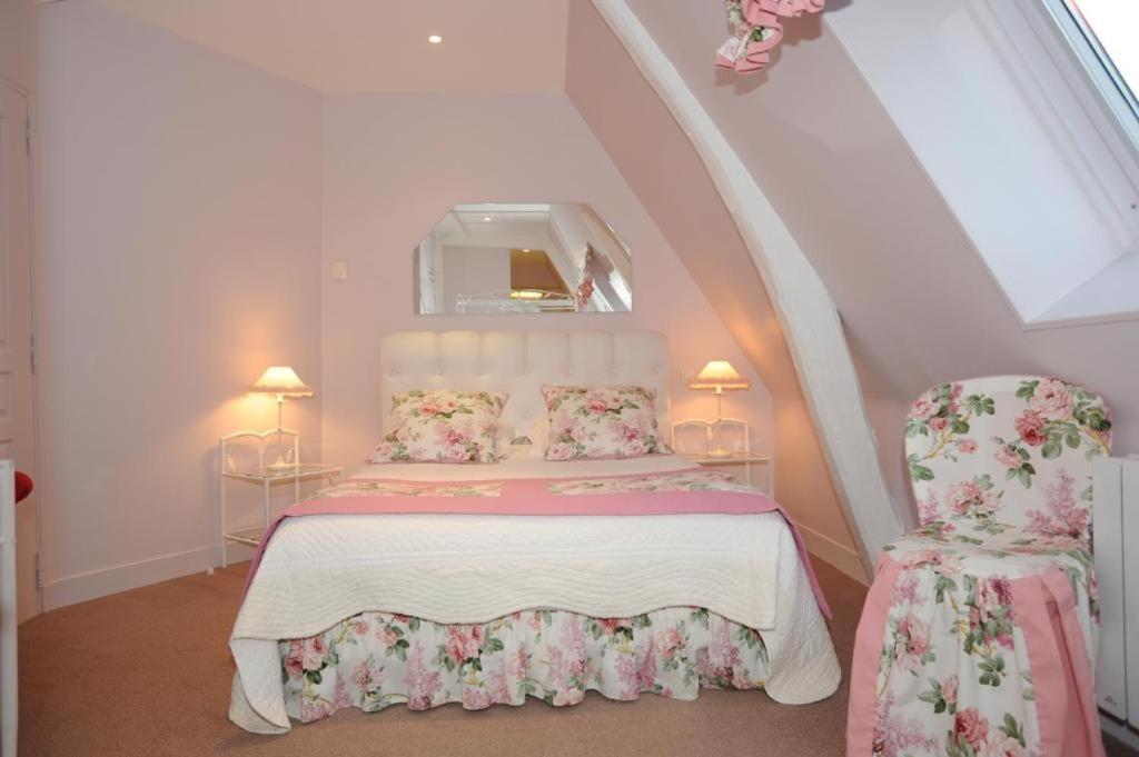 Le Vieux Pressoir Bed & Breakfast Pont-Évêque Екстериор снимка